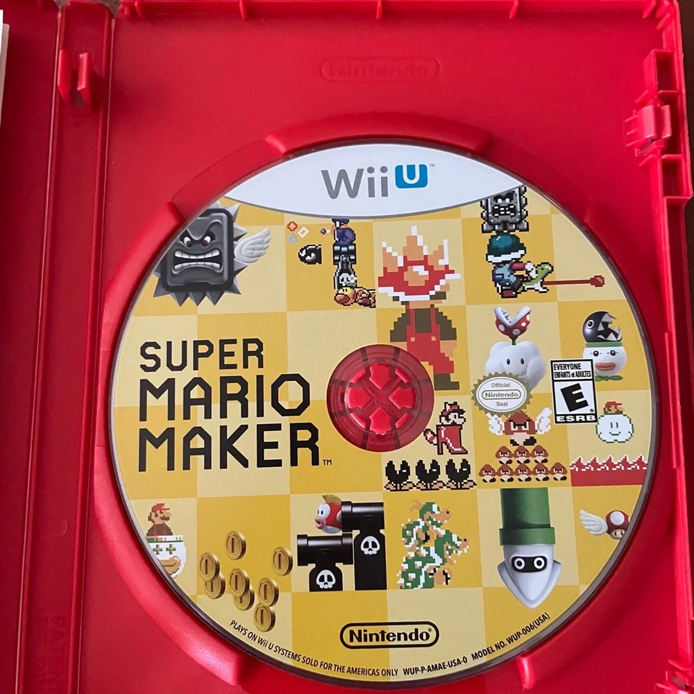 Nintendo Super Mario Maker (Wii U) - Yellow Disc Art